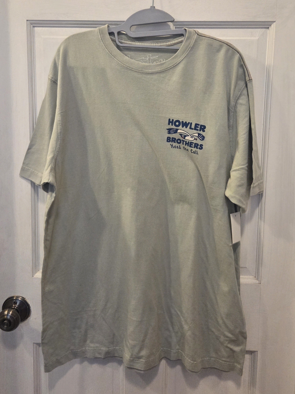 Howler Brothers Men's NWT Short Sleeve Flocka Seagulls Heed The Call T'shirt